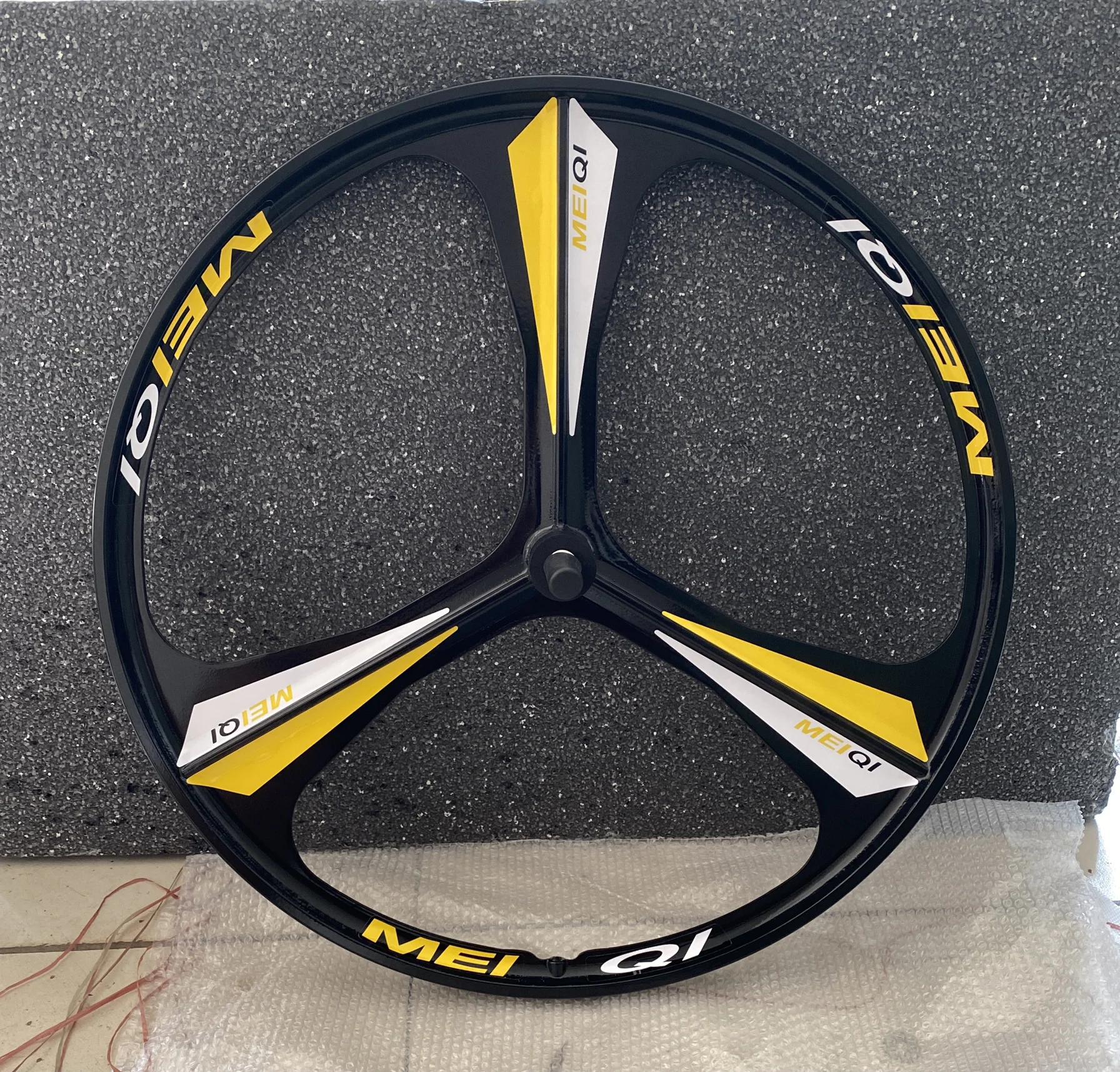 

Pure magnesium alloy 24in 26in 27.5in 29in/700c high quality, three-knife integrated wheel disc brake mountain bike wheelset