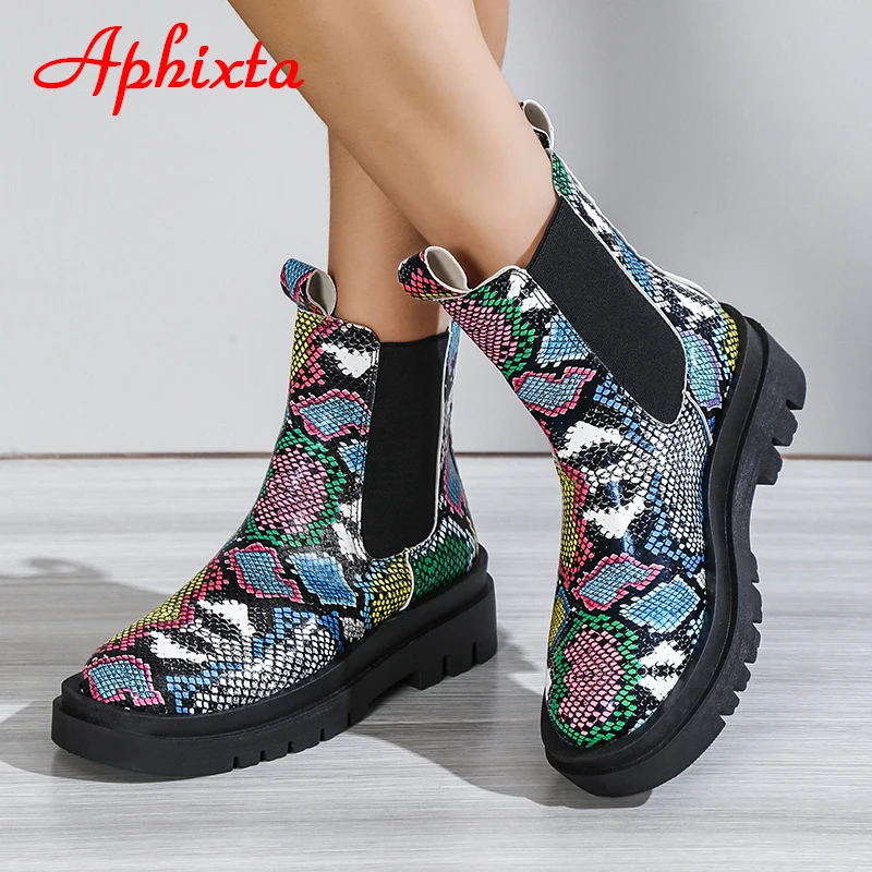 Aphixta stivali corti da donna a doppio strato stampe di serpente stivaletti con fascia elastica scarpe Casual Punk stivali da moto Plus Size 43