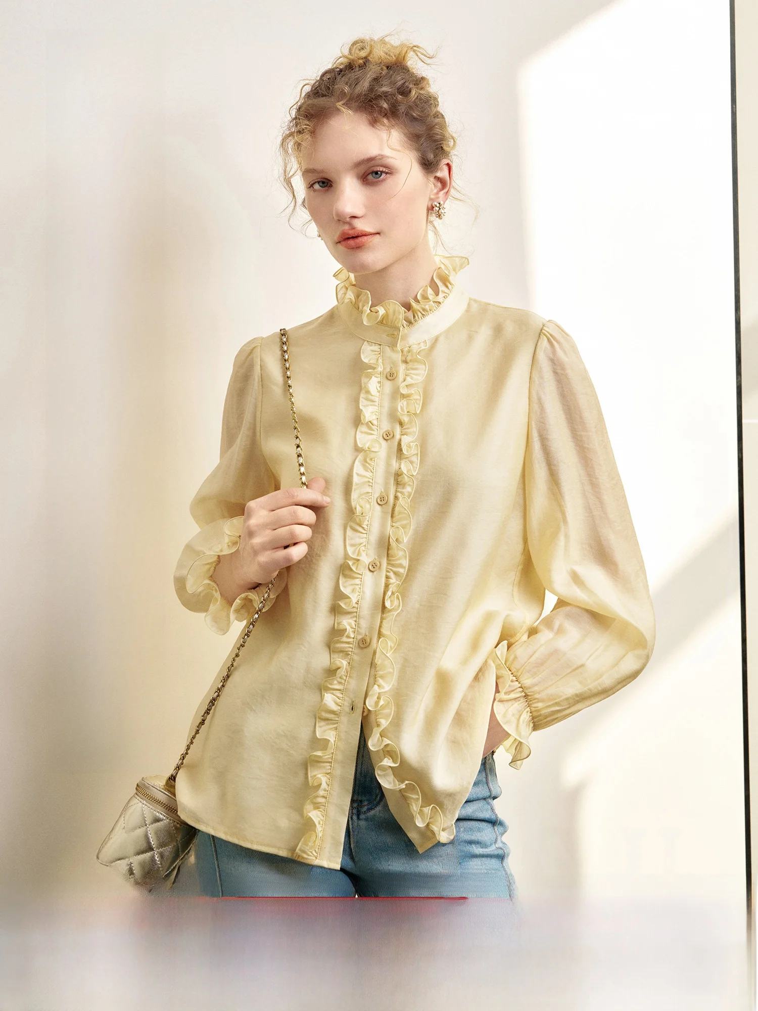 

Женская блузка Ele Daisy Light French из глянцевого лиоцелла с воротником-стойкой, весенняя, приятная к коже, дышащая