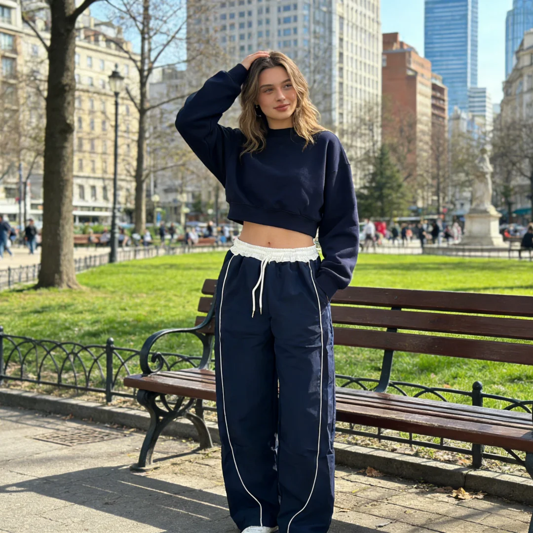 

Весенне-осенние модные спортивные брюки нового фасона для женщин: свободные повседневные брюки-кюлоты с широкими штанинами для невысоких.