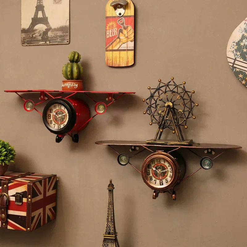 

American retro wall decoration airplane model wall clock bar hangings hangings industrial style