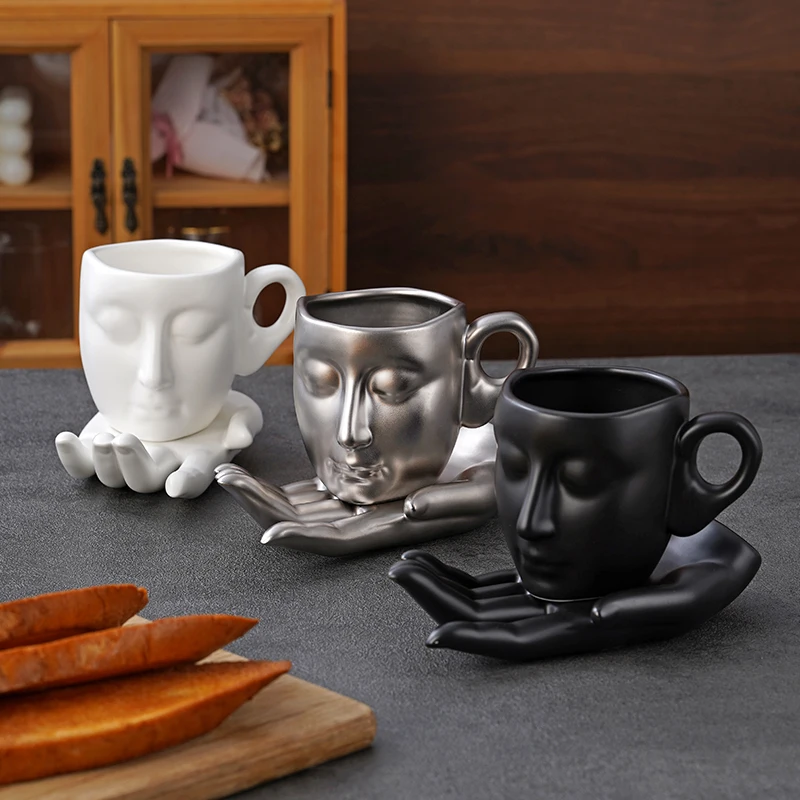 

280ml Couple Cup Creative Face Shape Porcelain Cup and Tray Spoon Ceramics Tea Cup Artistic Hand Coffee Office Cup Wedding Gifts