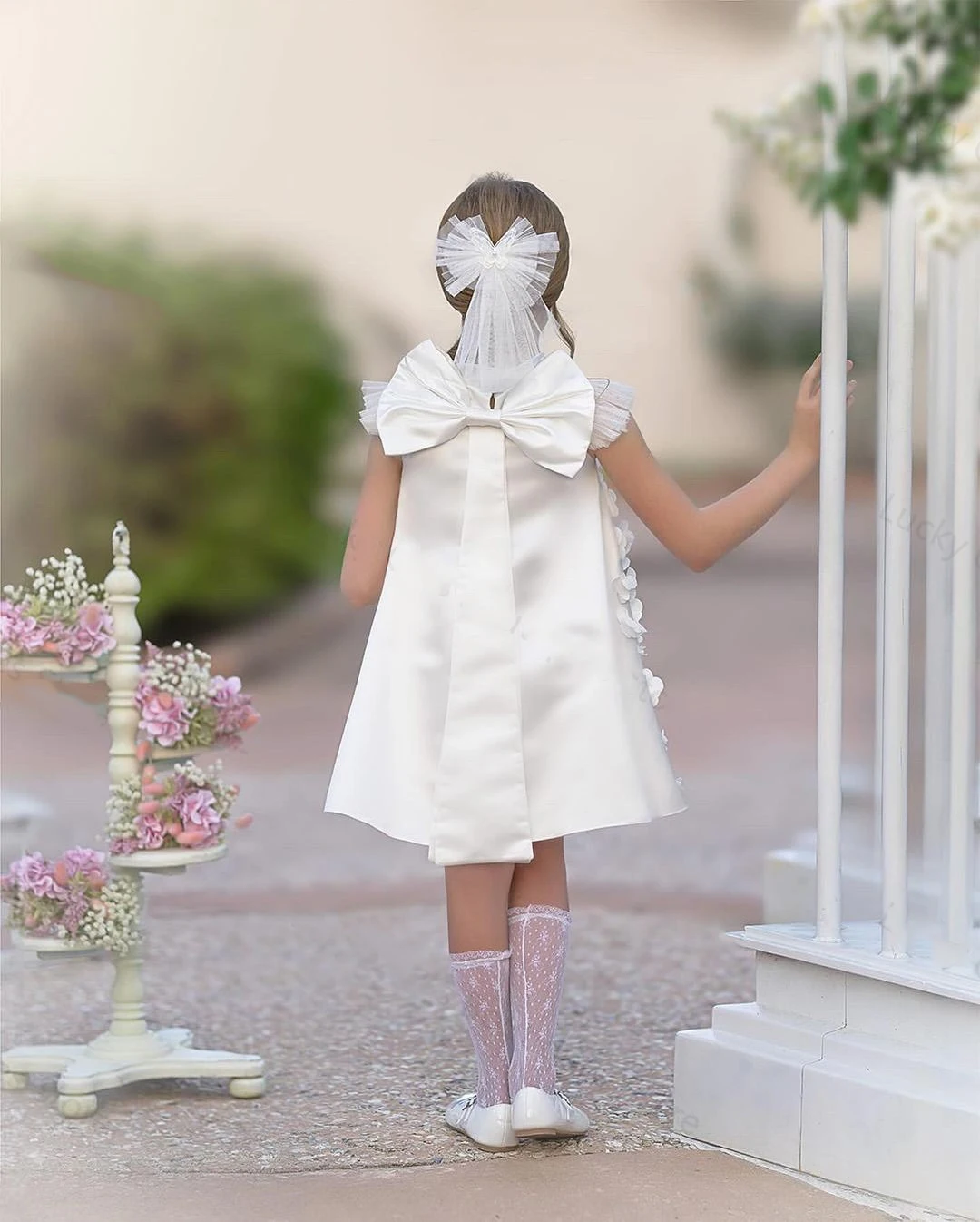 Vestido blanco con apliques de flores para niña, vestido de boda hasta la rodilla con lazo, fiesta de cumpleaños de princesa, vestido de primera comunión, vestidos de baile 2024