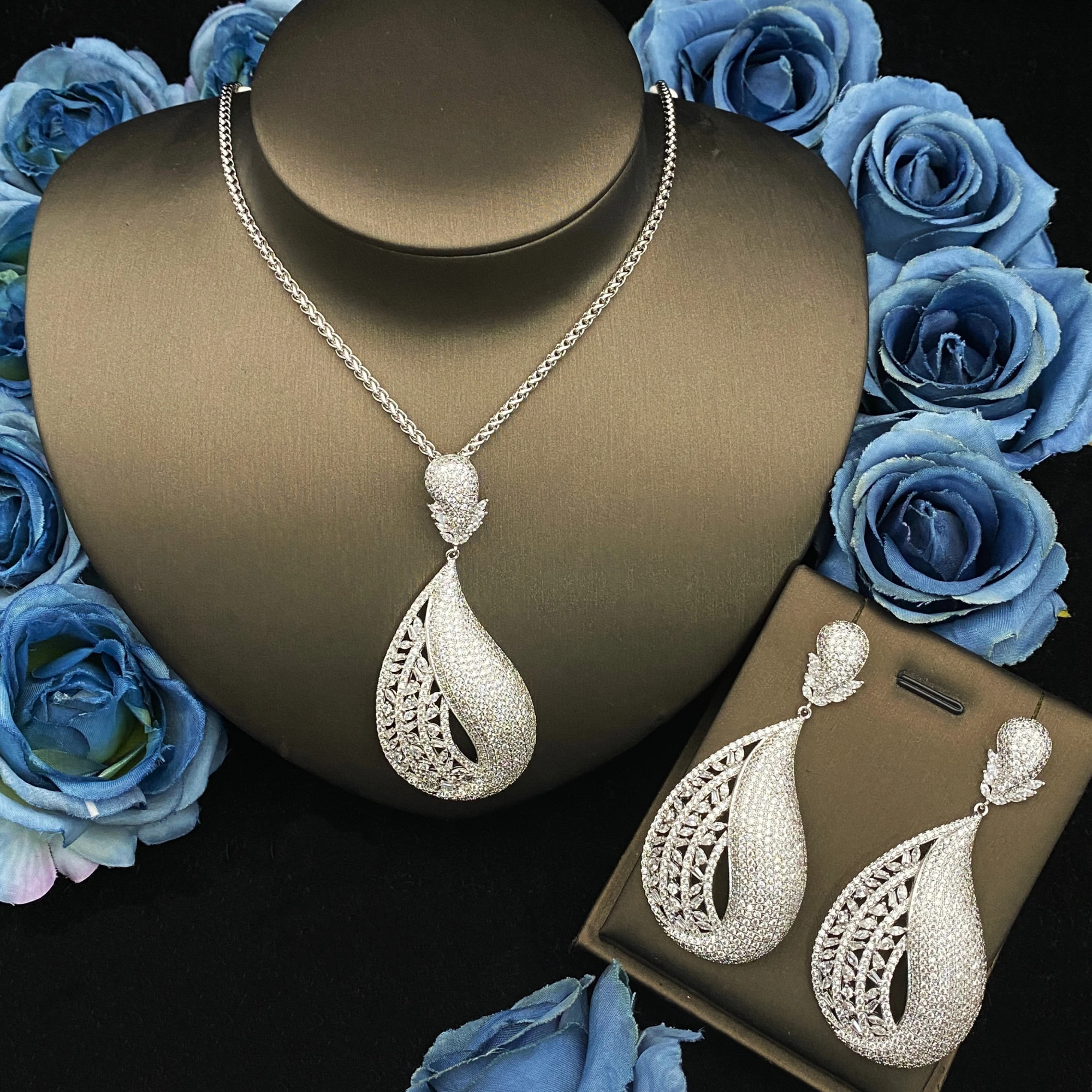 

JRH, 2 шт., минималистичный комплект, ожерелье, серьги-гвоздики для женщин, простое колье-цепочка с цирконием, универсальное повседневное ювелирное изделие, подарок