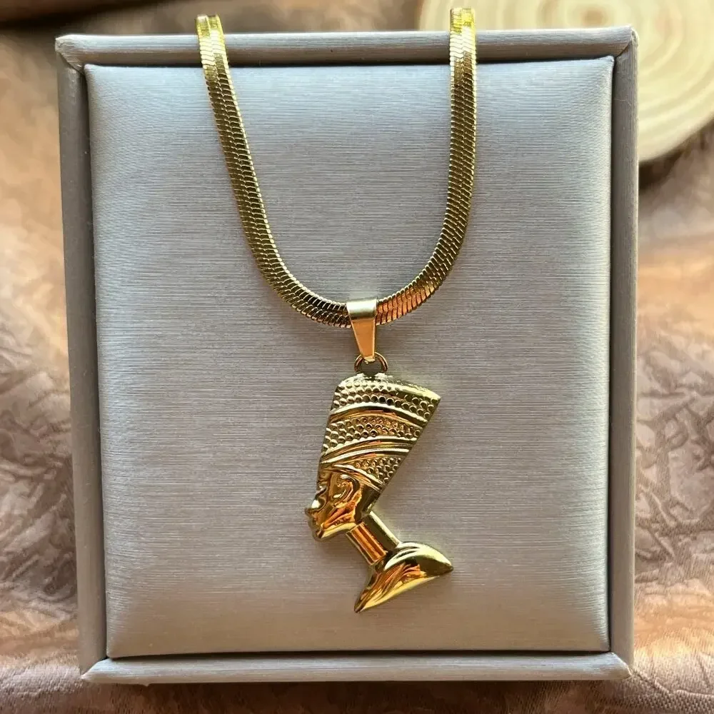 Gold Color Fashion Ancient Egyptian Queen Pharaoh Hip-Hop Fatima Pendant Egypt Nefertiti Head Portrait Necklace Jewelry Gift