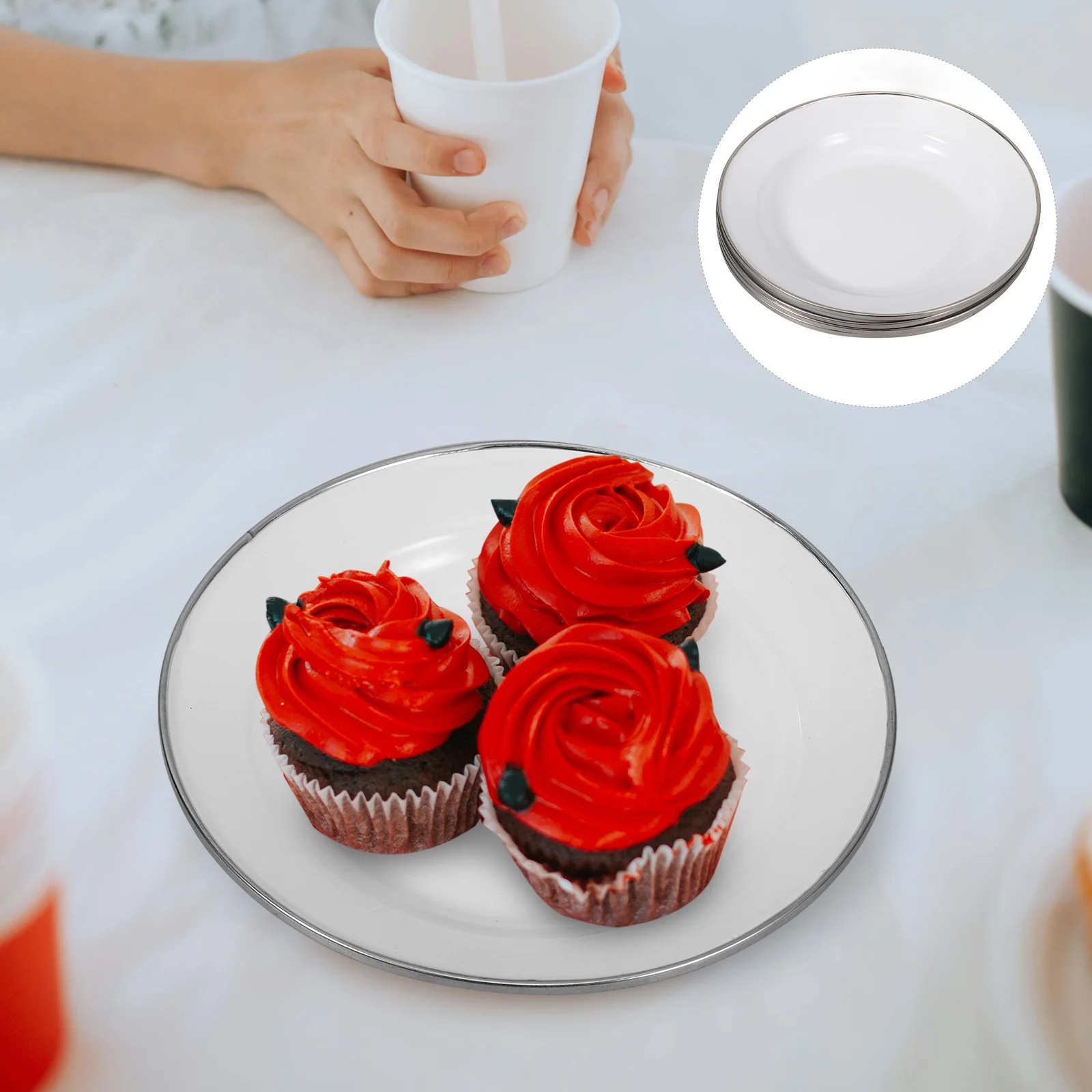 

4Pcs Enamel Snack Plates Vintage Rustic Style Decorative Food Serving Dish Dessert Fruit Vegetable Tray for Home Kitchen