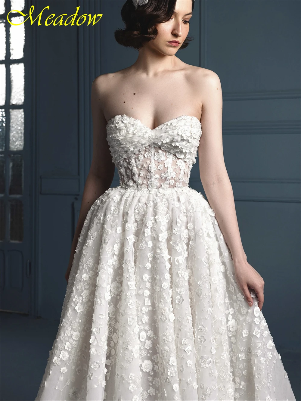 Personalizado encantador branco organza vestido de casamento sexy querida sem mangas vestidos de noiva macio a linha tribunal trem novia