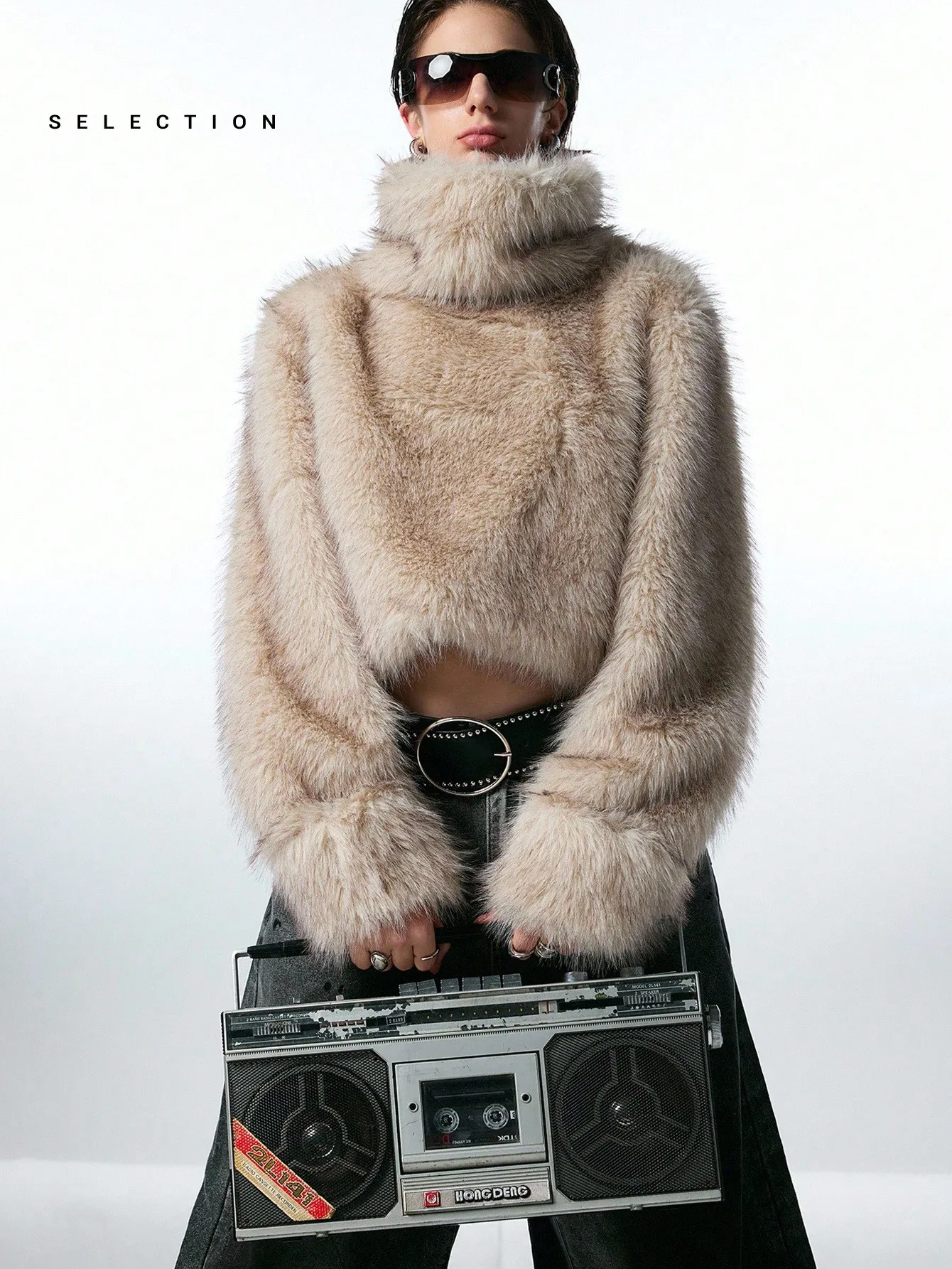 

Women's Faux Fur Cropped High Neck Pullover Jacket, Winter Warm Fluffy Top, Street Style Fashion