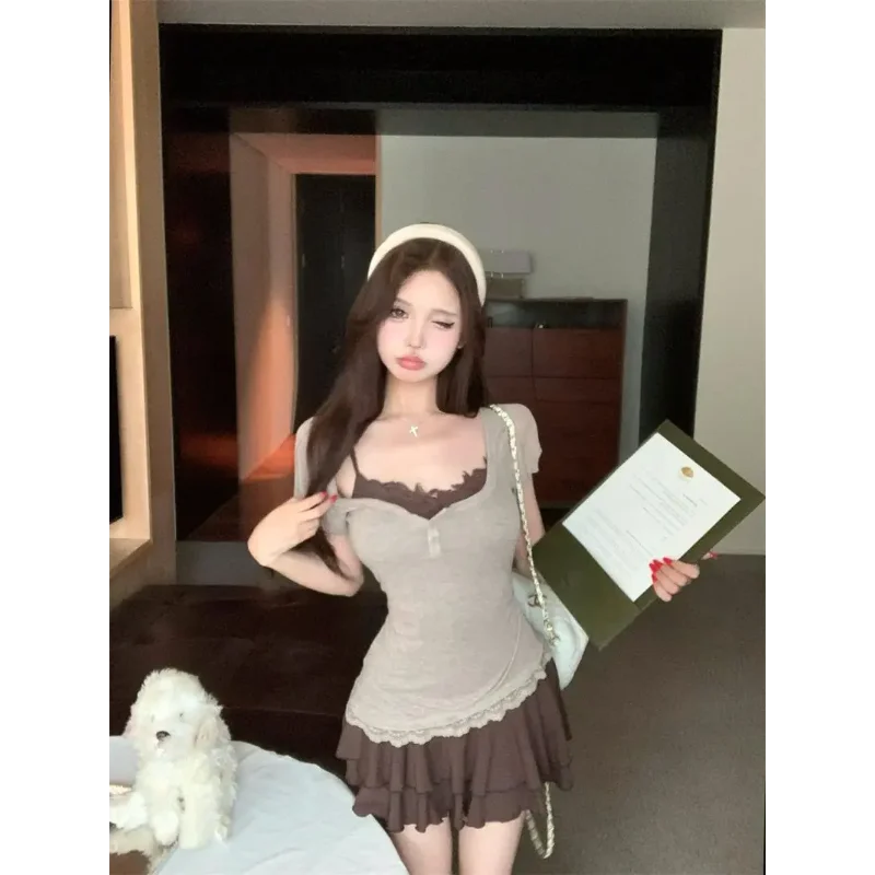 

Кружевная лоскутная футболка в стиле Pure Desire, облегающая футболка с короткими рукавами, женский летний многослойный комплект с платьем на бретелях и мини-юбкой