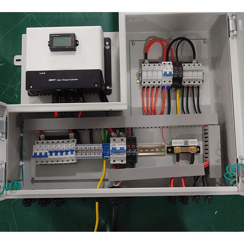 Photovoltaic DC 600V 1000V 1500V IP65  2/4 Input 2/4 Output Power Outdoor Waterproof Distribution Solar DC Pv Combiner Box