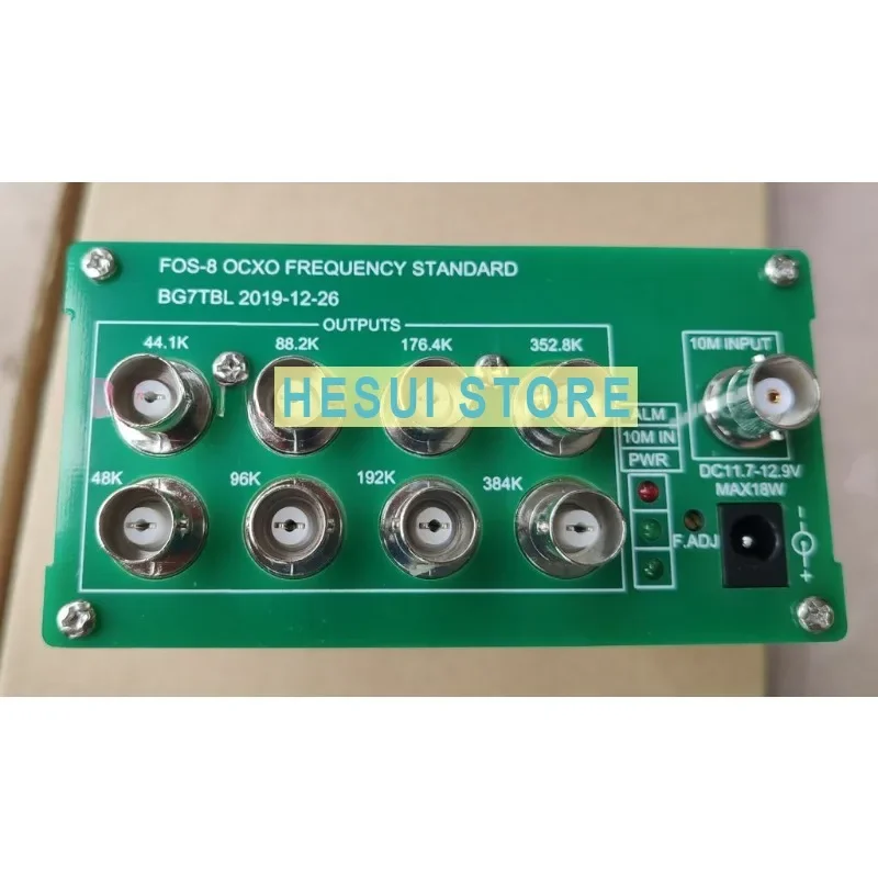 

44.1k,48k,WC, часы со словами, встроенные OCXO, но также внешние часы из рубидия