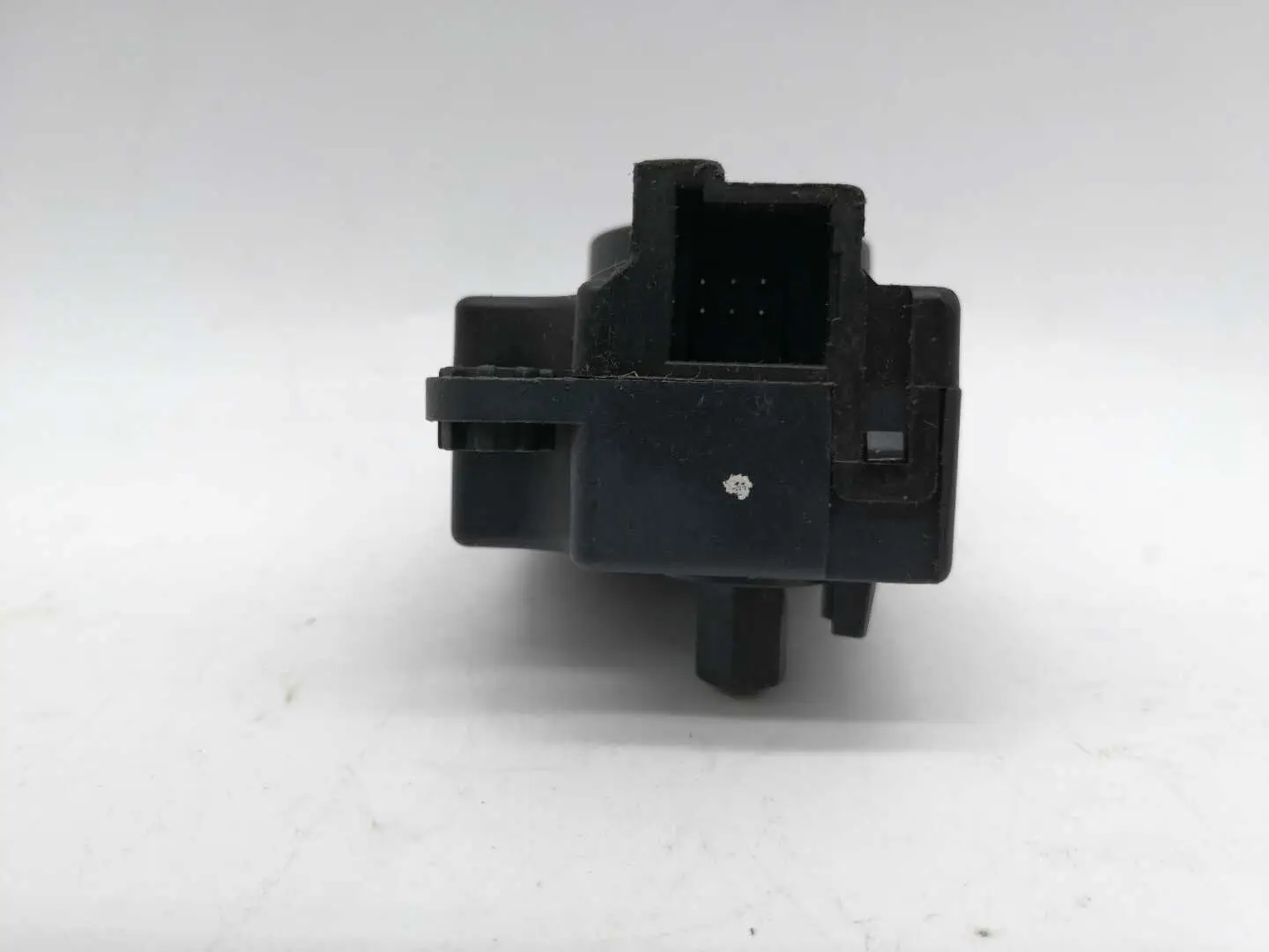 

Original Maglev Motor Air Conditioning Servo Motor for Dongfeng DFM Fengshen Aeolus A60 AX7 E70