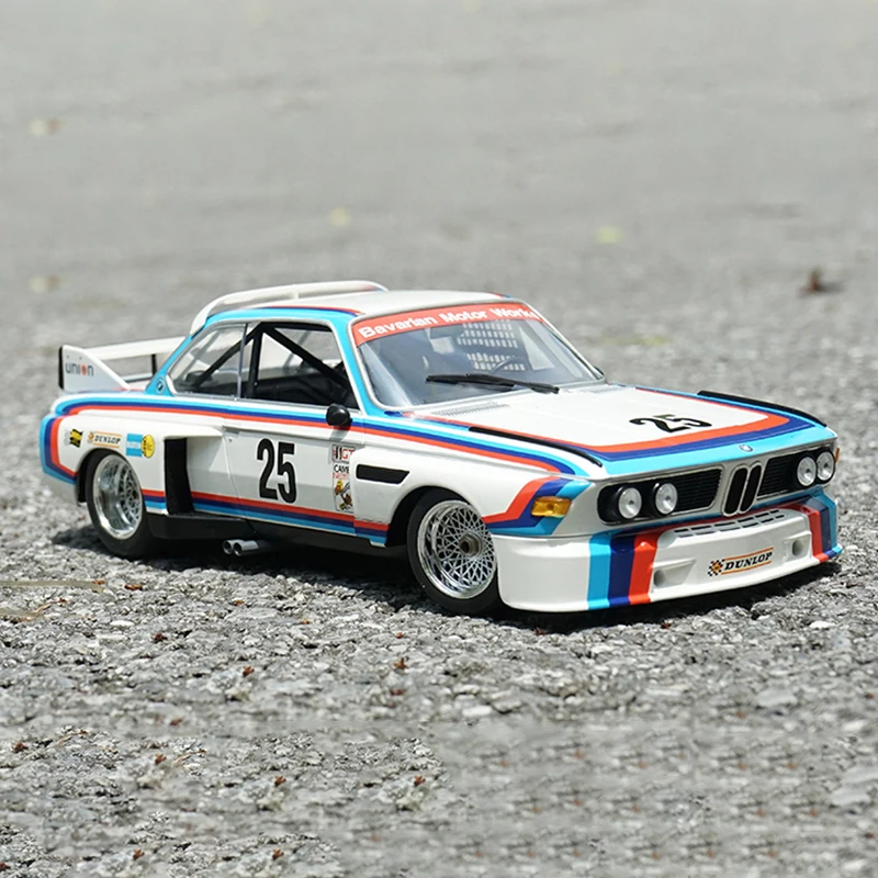 1:18 Scale Diecast Alloy CSL25 BMW 3.0 Rally Racing Toys Cars Model Classics Nostalgia Adult Collectible Souvenir Gifts Display