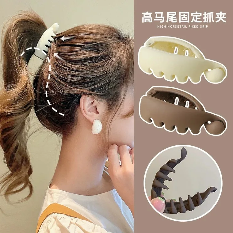 

4Pcs Fashion Sweet banana Acrylic Hair Clip For Women Hair Claws Torsion splint Barrettes Hawaiian Headwear Accessories