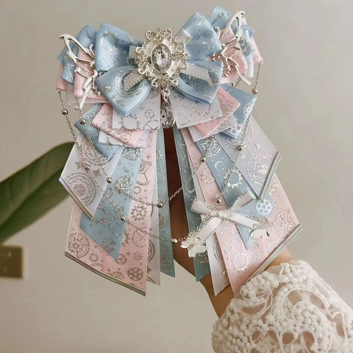 Handmade Lolita Bow Tie Brooch Anime Concert Support Stick High-end Luxury Rhinestone Shirt Dress Collar Flower Accessories Gift