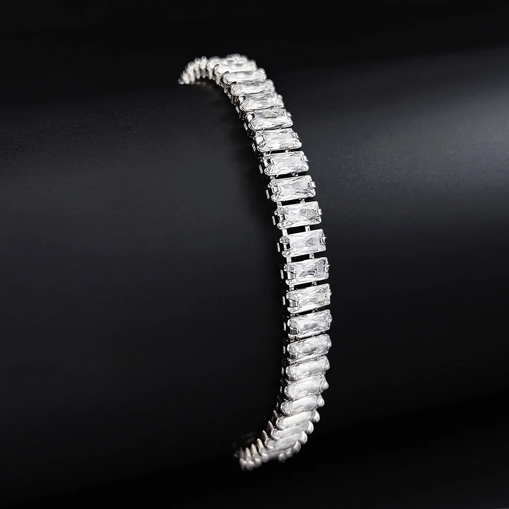 2024 New Luxury Princess Cut 17cm Silver Color on Hand Bracelet Bangle for Women Anniversary Gift Jewelry Wholesale S5776