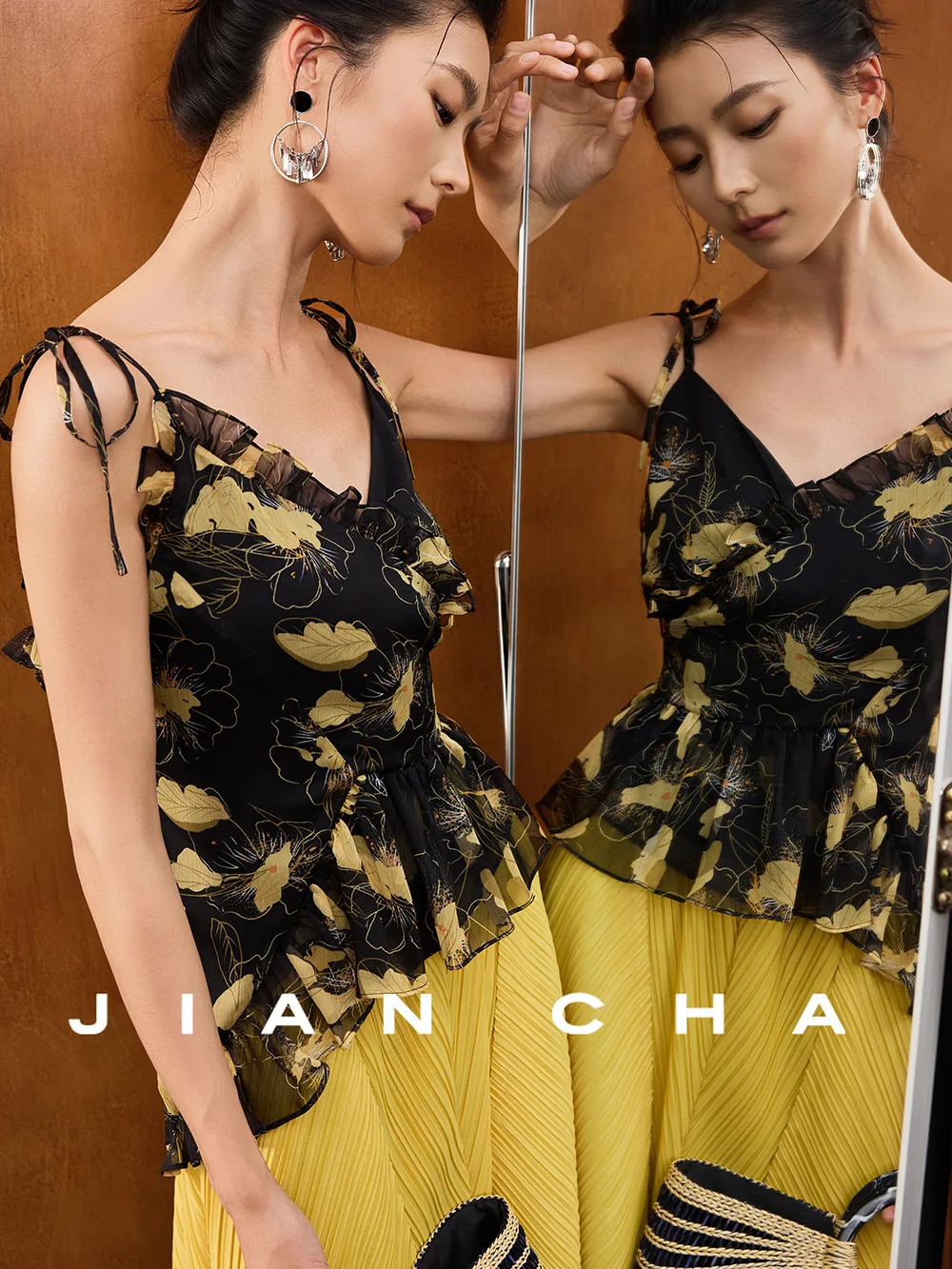 

Jiancha Summer Healing Print Wrap Sle Bell Sve Strap Top Outdoor Picnic New Chinese Sle Women's Vest Strap Clothing