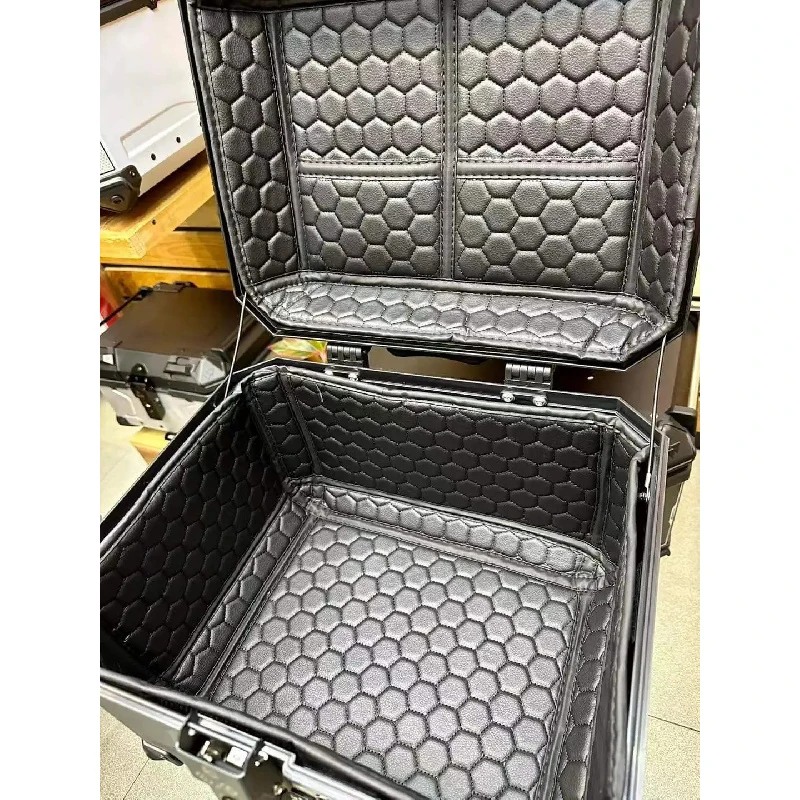 Factory Direct Shipping 45L Aluminum Motorcycle Top Box X Logo Tail Box Scooter Toolbox Storage Accessories