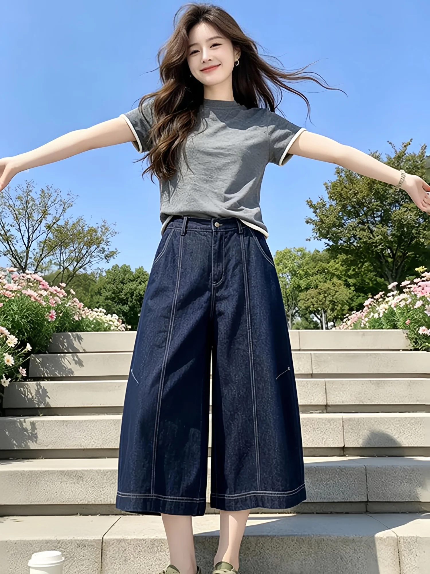 

Fashionable round Neck Short Sleeve T-Shirt And Wide Leg Jeans Denim Set Women's Summer Casual Wear Two Piece Suit