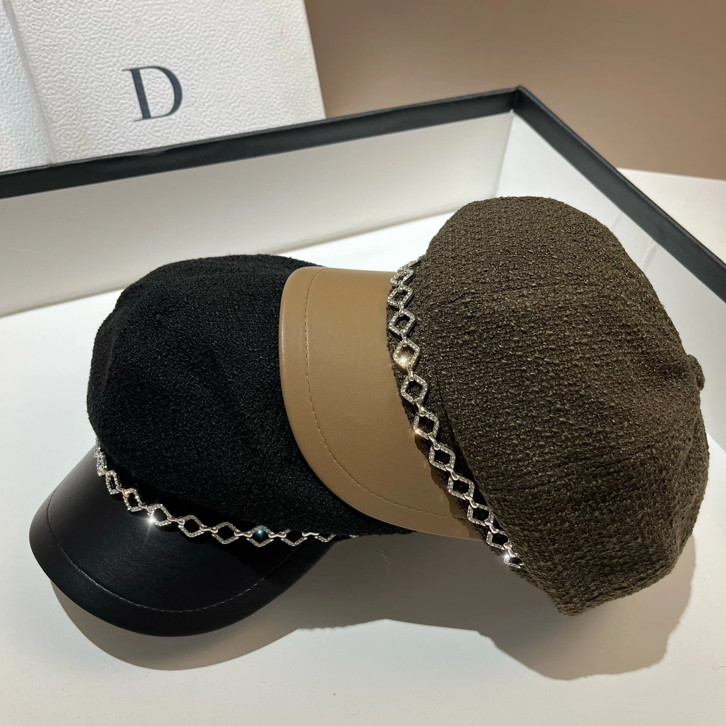 Parisian socialite's light luxury rhinestone sparkling octagonal hat for autumn and winter, new woolen newsboy hat for women