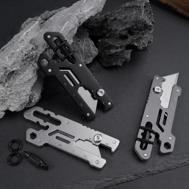 12 In1 Multi-Functional เครื่องทำลายเอกสาร Utility EDC มีดพ่นทรายสีดำปรับขนาดได้ถอดออกได้ Multitool อุปกรณ์ทำมือ