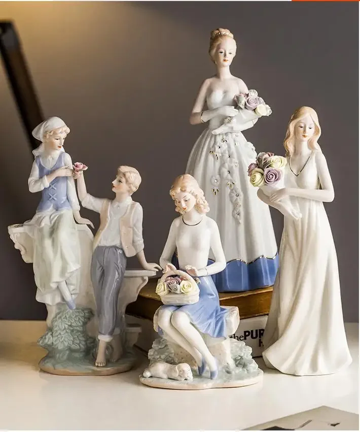 European Ceramic Figuras Decor Ornaments Office Hotel Desktop Furnishing Decoration Home Livingroom Table Accessories Crafts Art