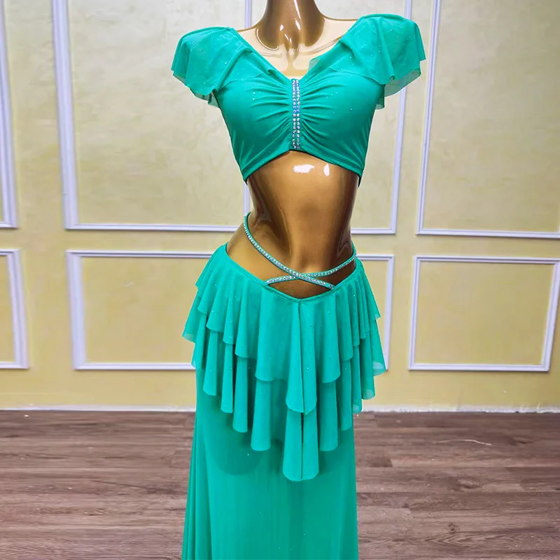 

Customized Belly Dance Costumes Performance Dress Female 2025 New Oriental Dance Clothing Practice Dress Set Top and Skirt