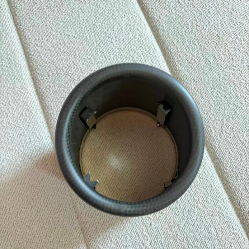 Hochwertige universelle Auto-Auspuffblende, matt/glänzend, mit Carbonfaser-Auspuffrohrabdeckung und K-Logo – Detail 4