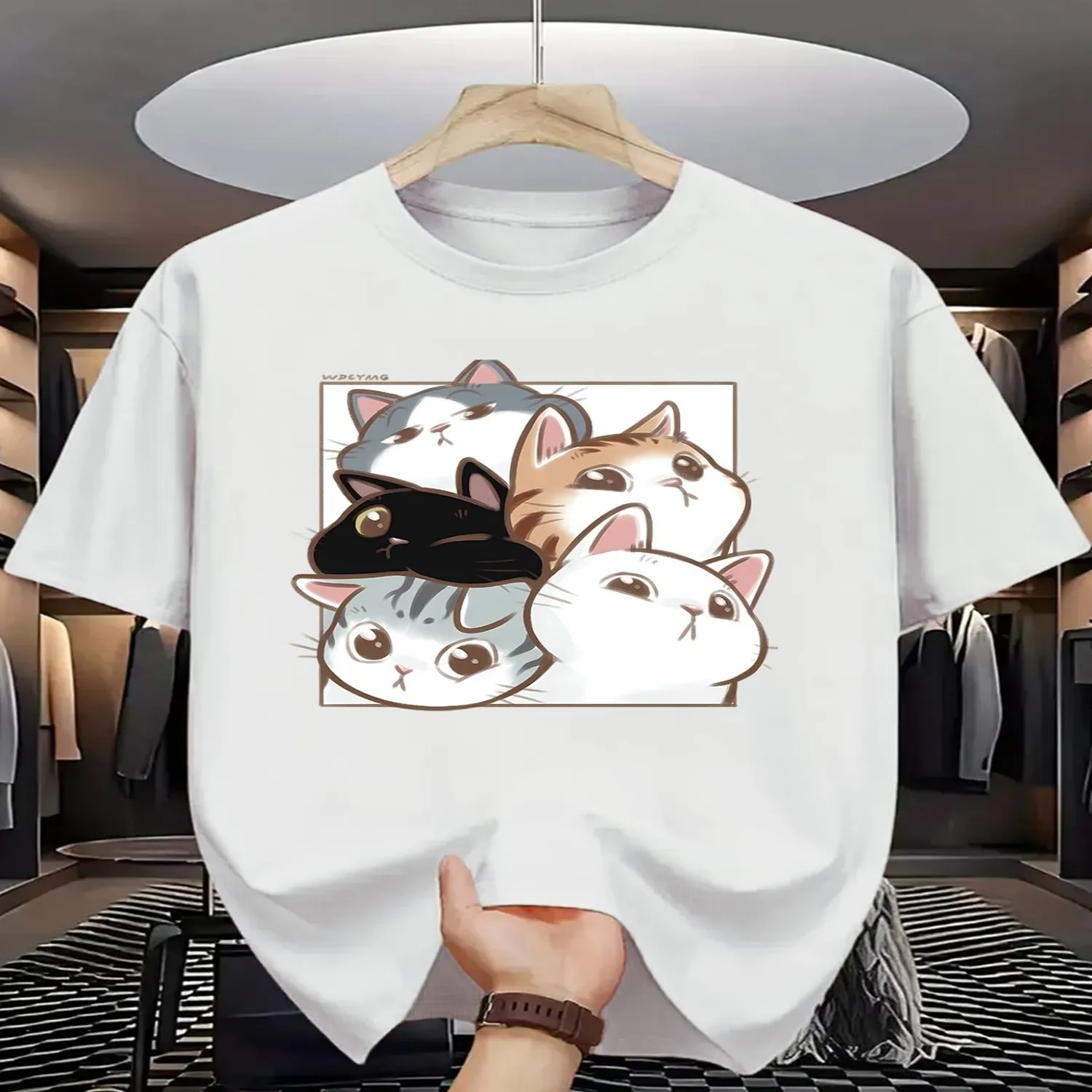 Group of Cats Cute Style Short Sleeve, Warm Scene, Showcasing Kitten Cuteness, Casual Outing And Cat Lover Gatherings, Suitable for Cat Lovers Men Graphic Tee, Weekend Casual Top