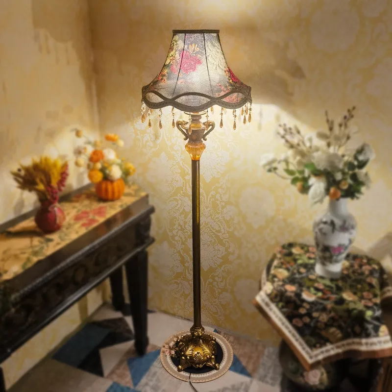 Chinese pastoral floor lamp retro Chinese style fringed classical living room decorative atmosphere lamp design sense art lamp