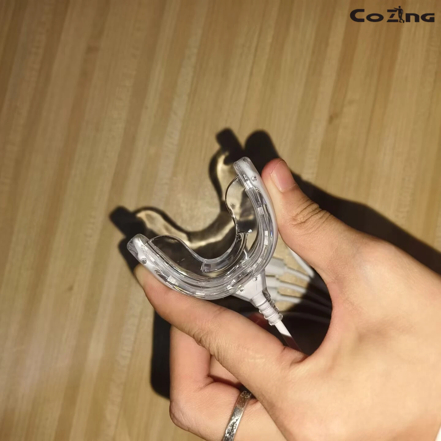 

Стоматологическое устройство для терапии красным светом — портативное светодиодное устройство с длиной 3 волны для успокаивающих зубов и ускорения, исцеления