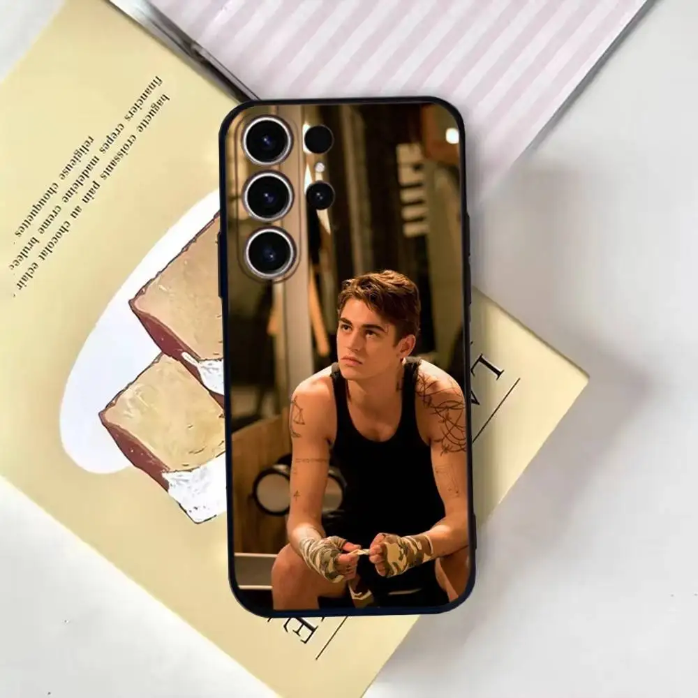 Hero Fiennes Tiffin Phone Case For SamsungS25,24,21,22,23,30,Ultra,20,Plus,Fe,Lite,Note,10,9,Soft Black Cover