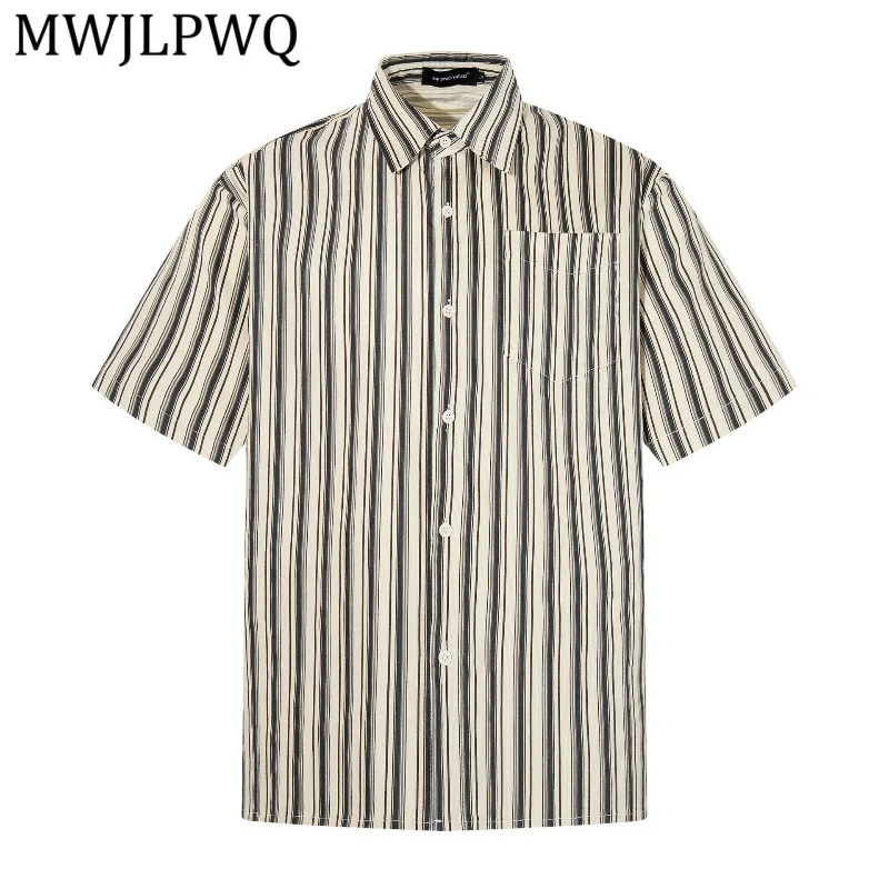

MWJLPWQ American Style High Street Simple Striped Shirt For Men Loose Short-Sleeve Round Collar 2026 New Summer Casual Top 15798