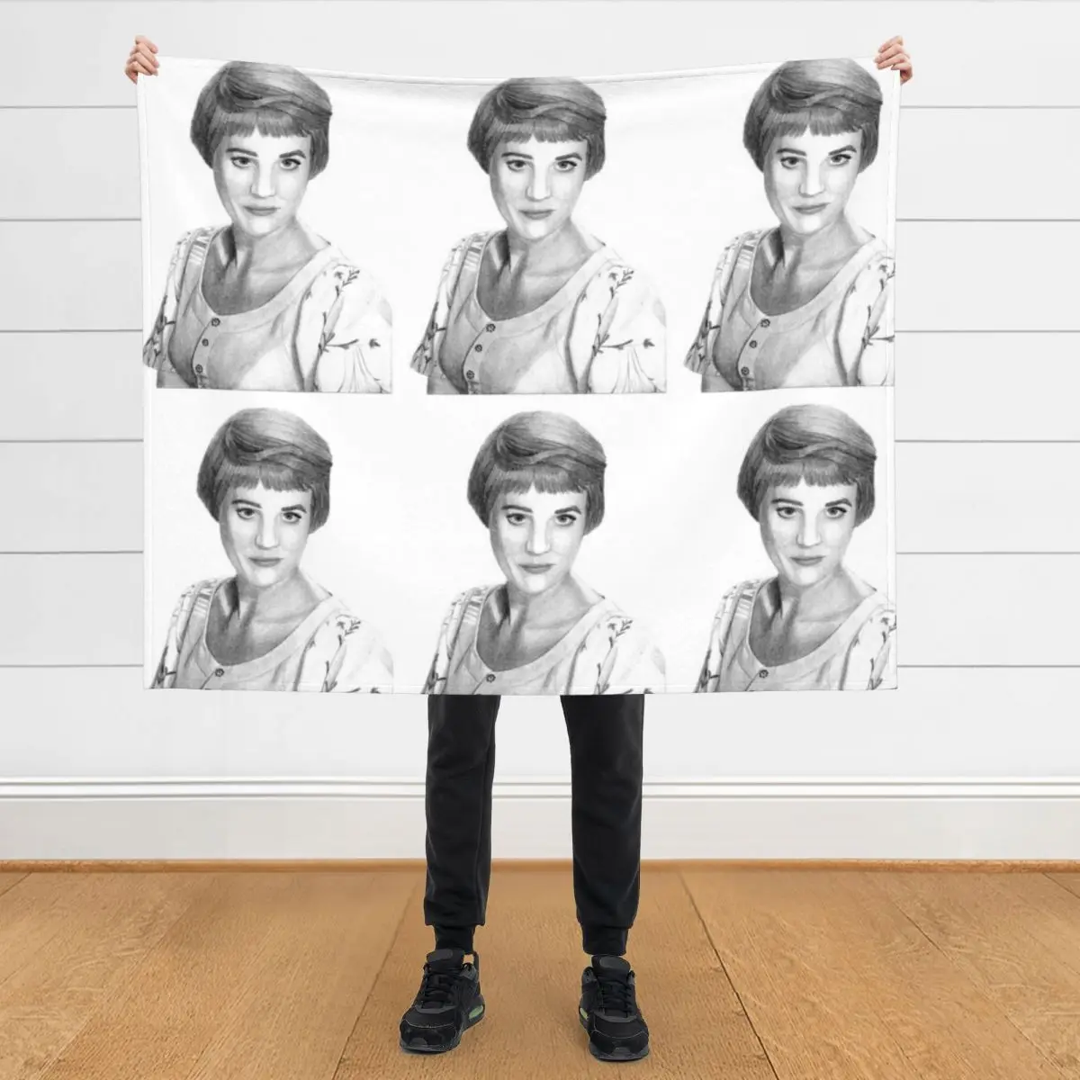 

Julie Andrews Throw Blanket halloween manga Decoratives Blankets