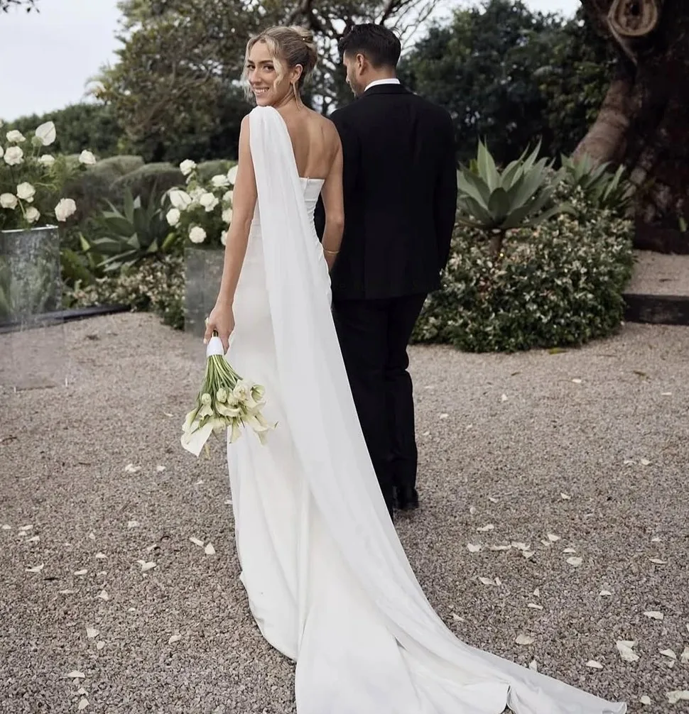Elegant Mermaid Wedding Dresses One Shoulder Pleat V-neck Chiffon Bridal Bride Gowns Vestidos De Noiva