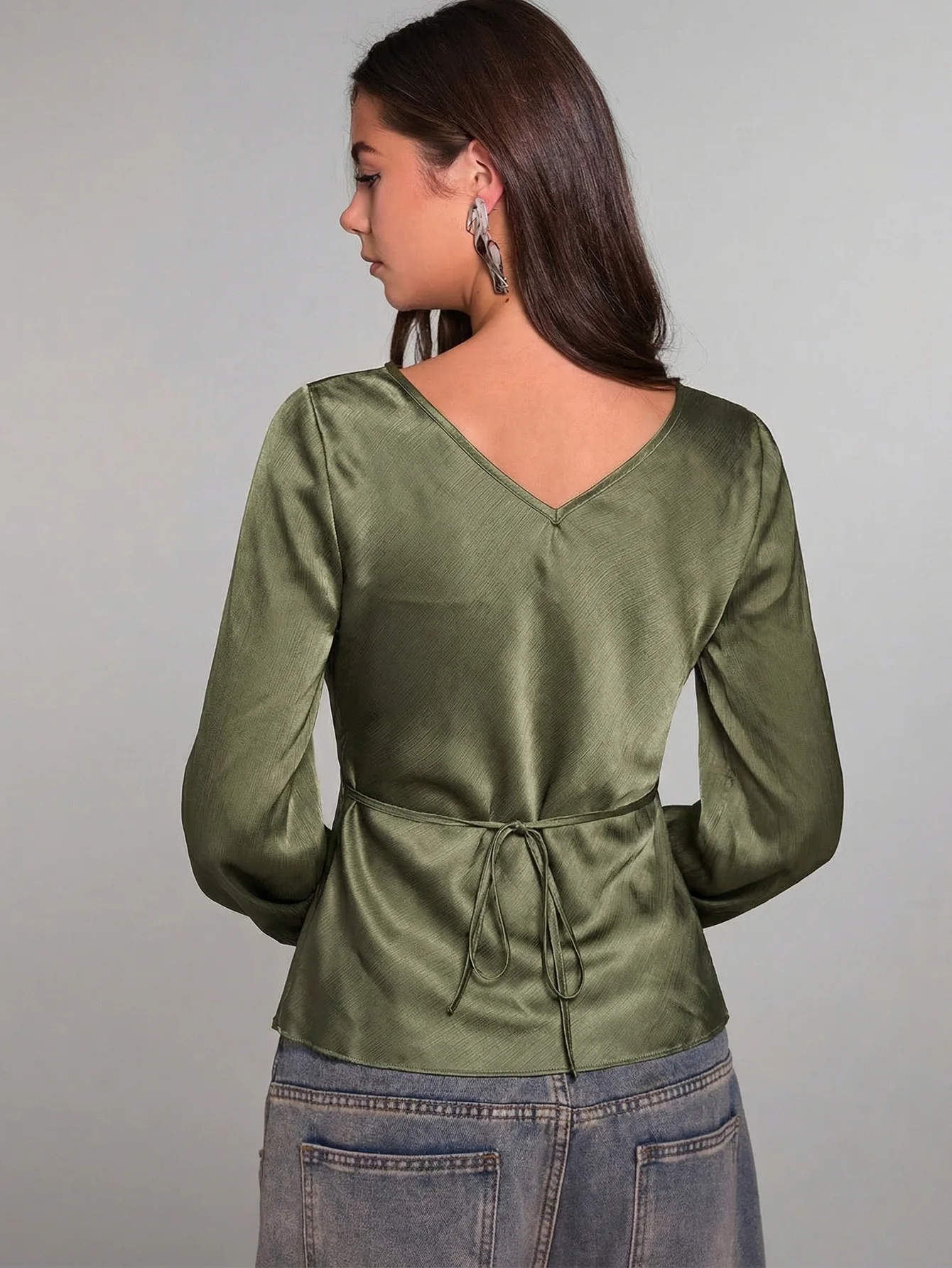 Fashionable Solid Color V-Neck Shirt Women's Slim Fit Overhead Spring Summer New Arrival from Europe And America