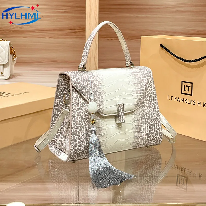 

Leather Women's Bag 2024 New Summer Portable Small Square Bag This Year Popular Niche Design Single-shoulder Crossbody Bags