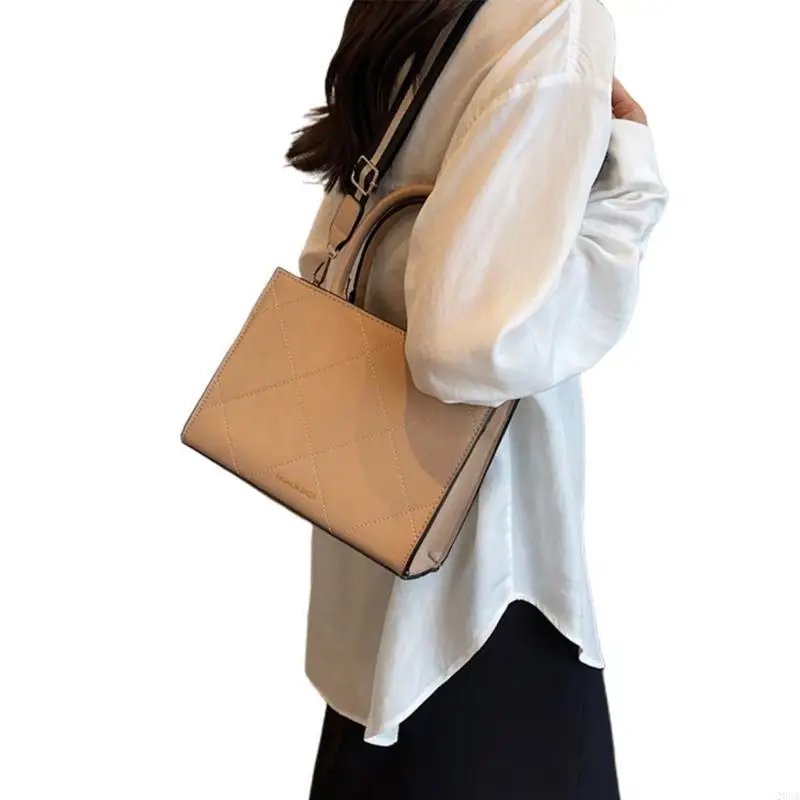 

Classical Design Shoulder Bag Handbag Trendy Versatile PU for Both Men Women Great for Daily Activities & Trips 20CA