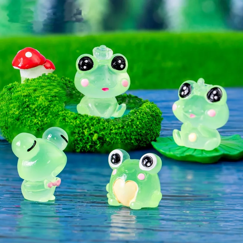 6PCS/Set Cute Glow In The Dark Frog Doll Decoration Mini Frog Micro landscape Car Desktop Miniature Terrarium Potted Ornament