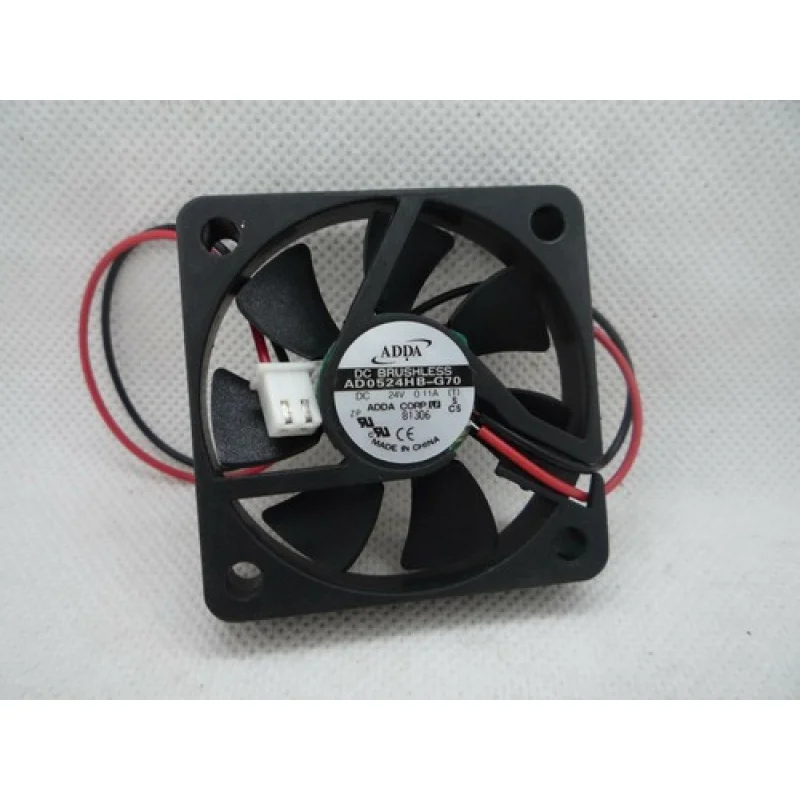 

L Высокопроизводительный охлаждающий вентилятор AD0524HB-G70 24 В 0,11 А 50*50*10 мм