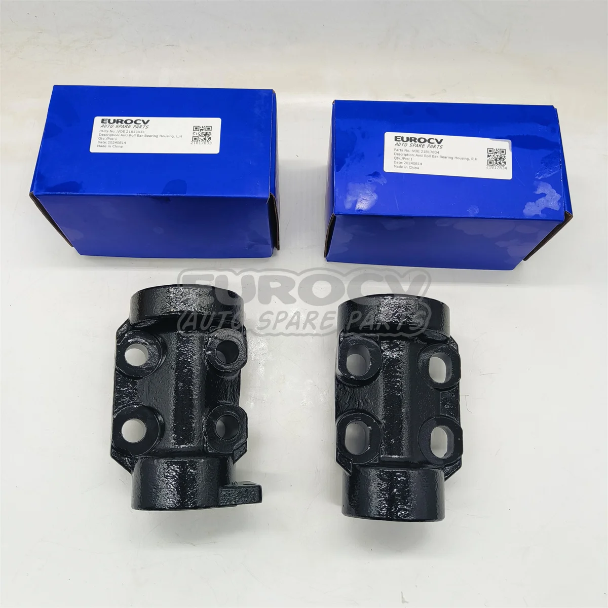 Spare Parts for Volvo Trucks VOE 21817833 + 21817834 Anti Roll Bar Bearing Housing Kit