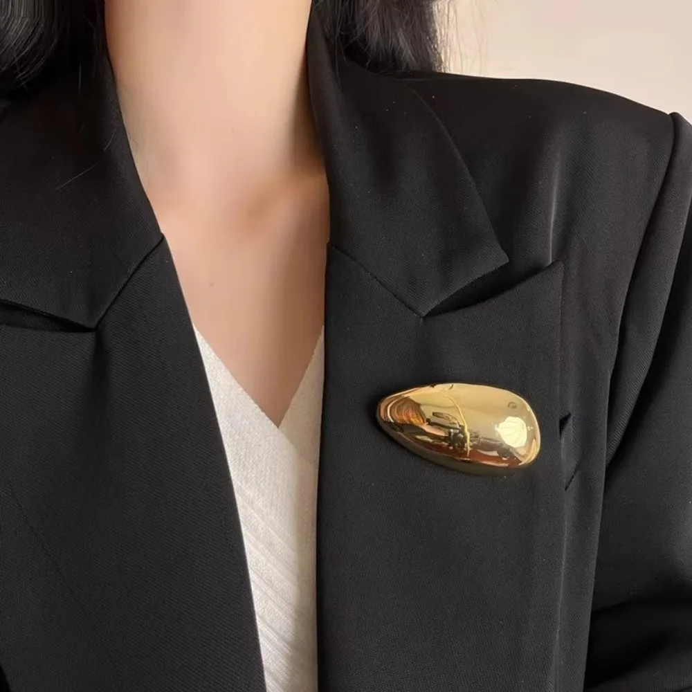 Squisiti spille in metallo con guscio d'uovo, gioielli geometrici per feste, spille per corpetto, regali di gioielli con dichiarazione lucida