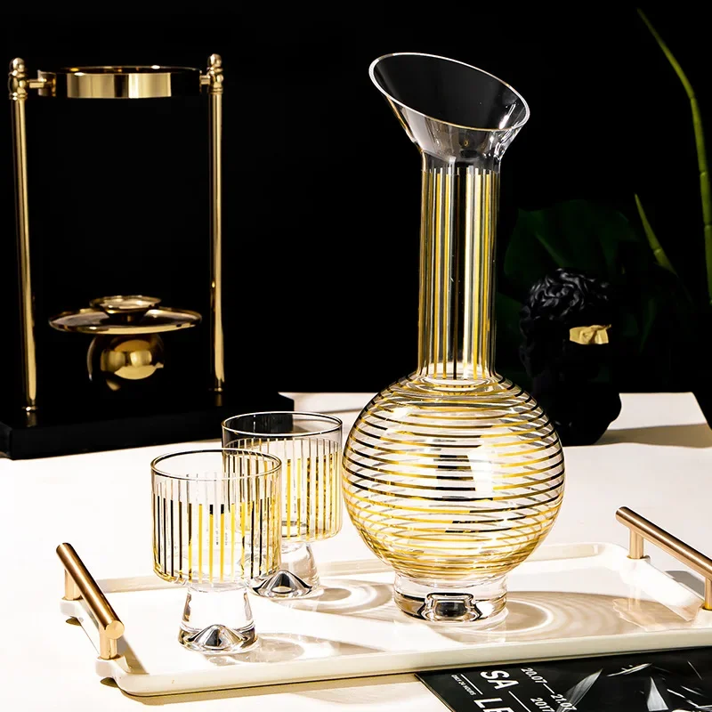 

Европейский креативный набор диагональных графинов в стеклянную полоску, декоративный набор холодных чайников для домашнего бара