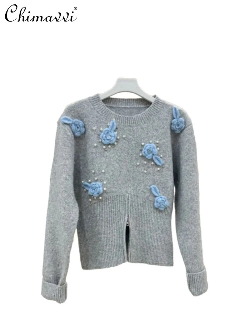 

2024 Autumn and Winter New Gray Thickened Soft Waxy Heavy Industry Beads Flower Pullover Zipper Knitted Sweater Top For Women