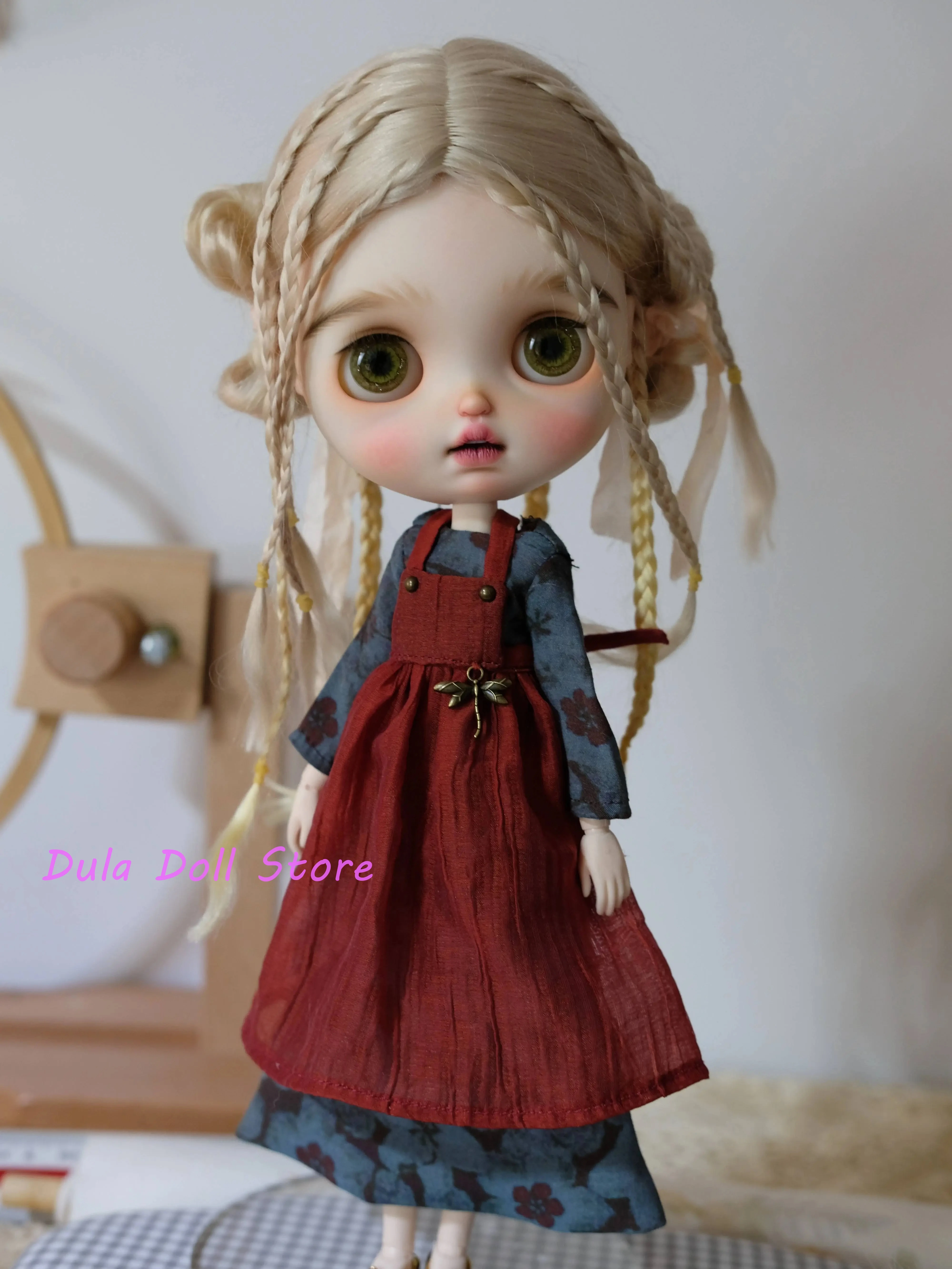 

Одежда для кукол Dula, красно-темное платье с цветочным принтом для Blythe Landazz Landoudou ob24 ob22 ICY JerryB 1/6, аксессуары для кукол Bjd