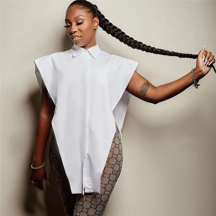 Damska bluzka w stylu streetwear, luźny krój, średniej długości, jednolity kolor, zapinana na guziki, casualowa bluzka, letnia moda.