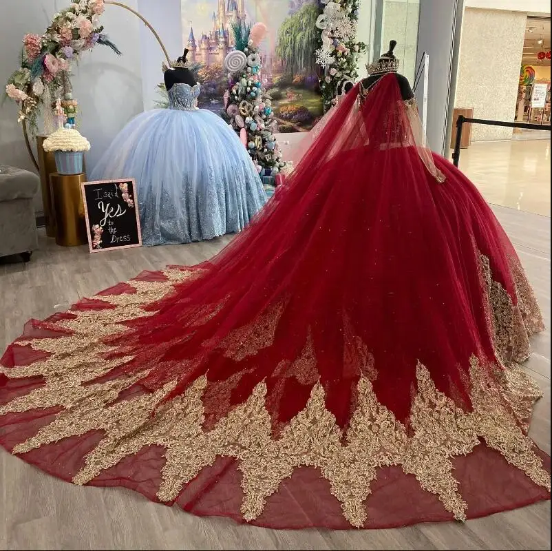 Sparkly Red Quinceanera Dresses Halter Beads Gold Appliques Lace With Cape Princess Sweet 16 Party Gown vestidos para xv anos 15