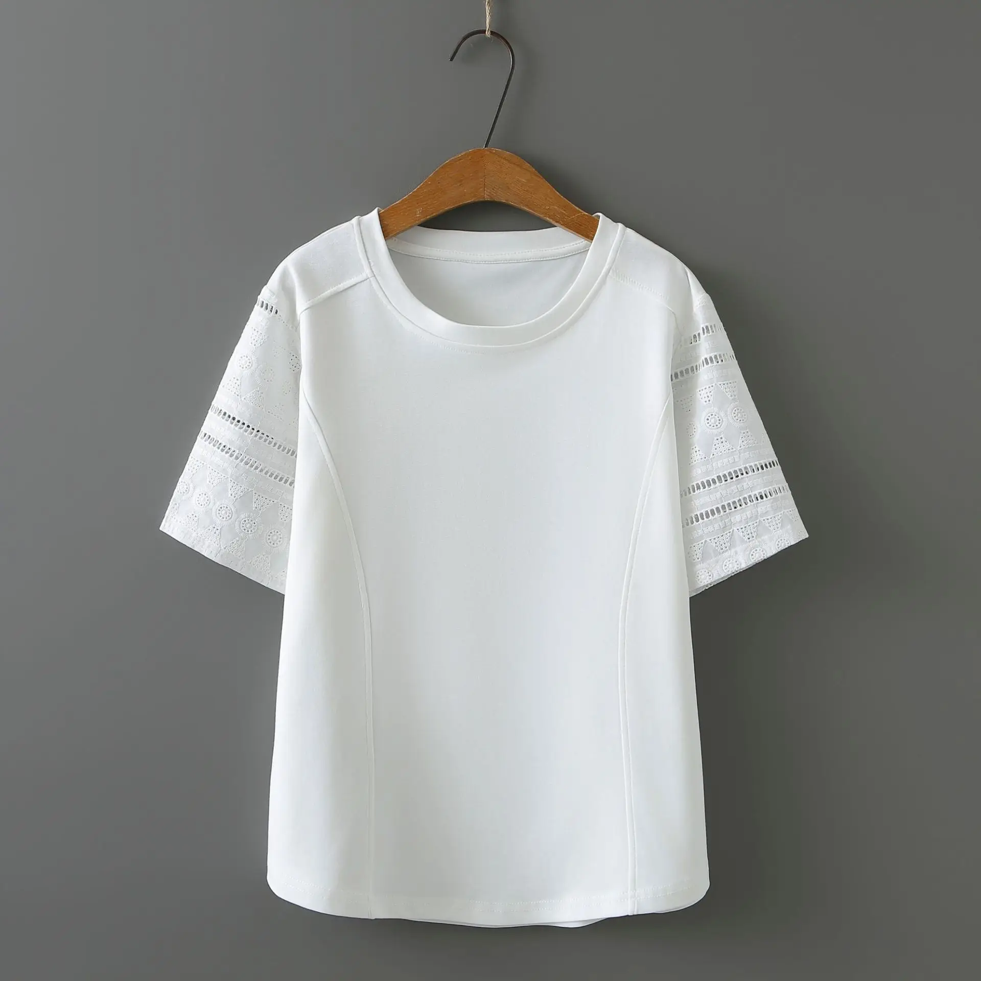 

Летний топ 100 кг, новые повседневные лоскутные футболки с кружевными рукавами, большие размеры, женская футболка с короткими рукавами 6680