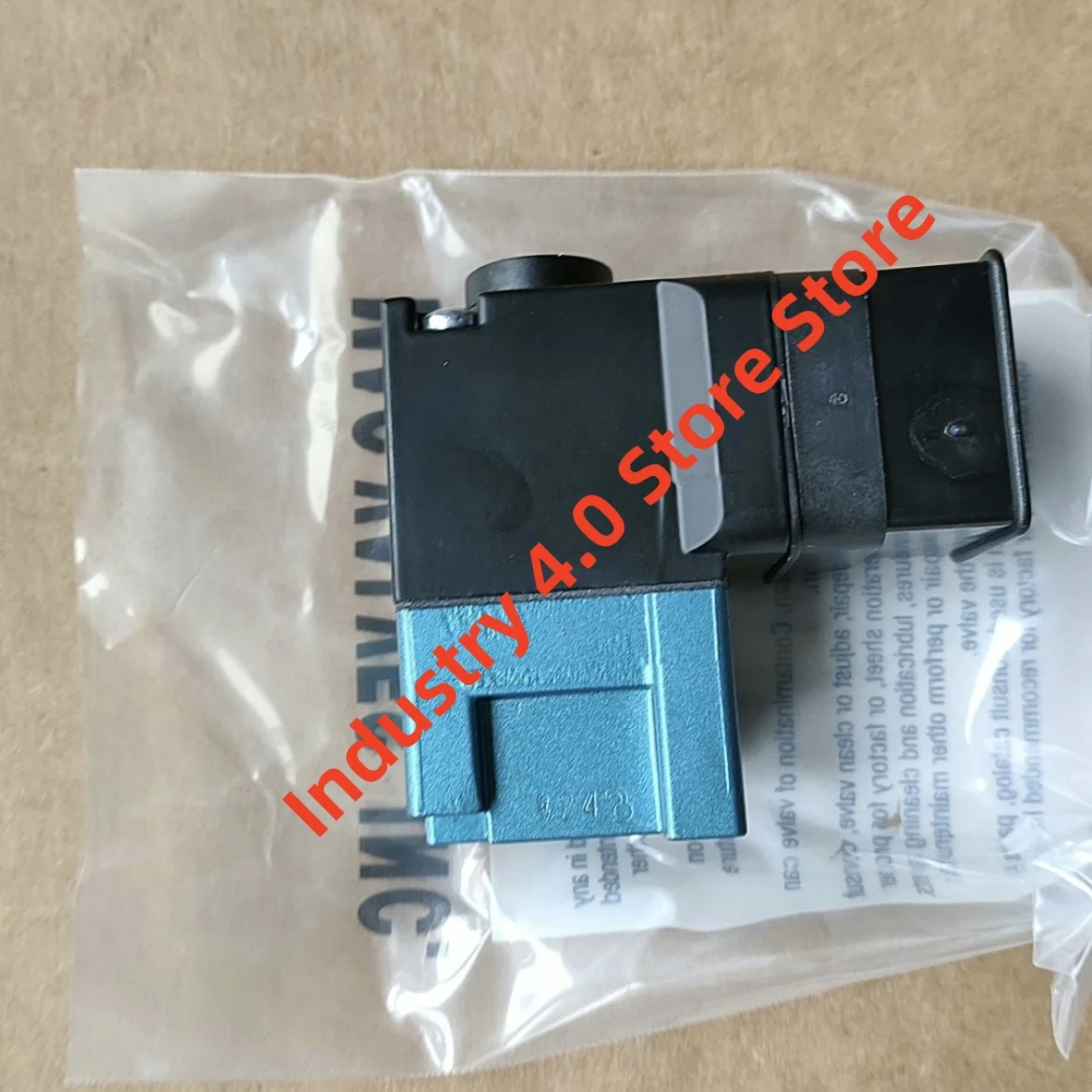 

New 117B-611JJ original 117B-611JM solenoid valve