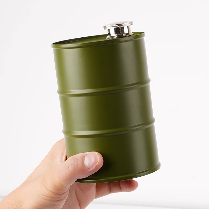 

Stainless steel petrol tank hip flask 750ml cylinder portable outdoor personalized barrel car